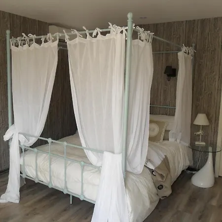 Le Clos Saint Quentin בית הארחה *